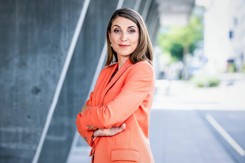 Bettina Ramseier, Moderatorin Kassensturz – Bild: SRF/​Gian Vaitl