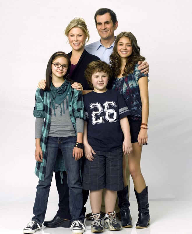(im Uhrzeigersinn) Phil (Ty Burrell), Haley (Sarah Hyland), Luke (Nolan Gould), Alex (Ariel Winter) und Claire (Julie Bowen) – Bild: 20th Century Fox Television