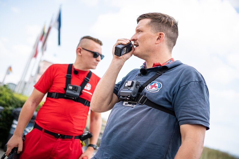 Konrad (l.); Sebastian (r.) – Bild: Dieses Bild darf ausschließlich nach Maßgabe der Allgemeinen Geschäftsbedingungen für die Presselounges der Sender der ProSiebenSat.1 Media SE (AGB) genutzt werden. Die in den AGB festgesetzten Rechteeinschränkungen sind unbedingt zu beachten. Zusät