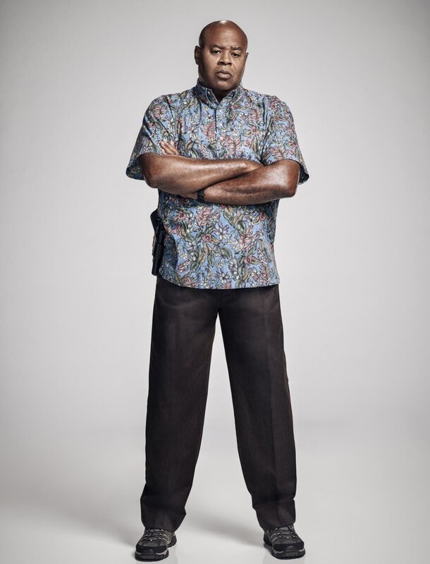 Lou Grover (Chi McBride). – Bild: PLURIMEDIA (CBS Productions)