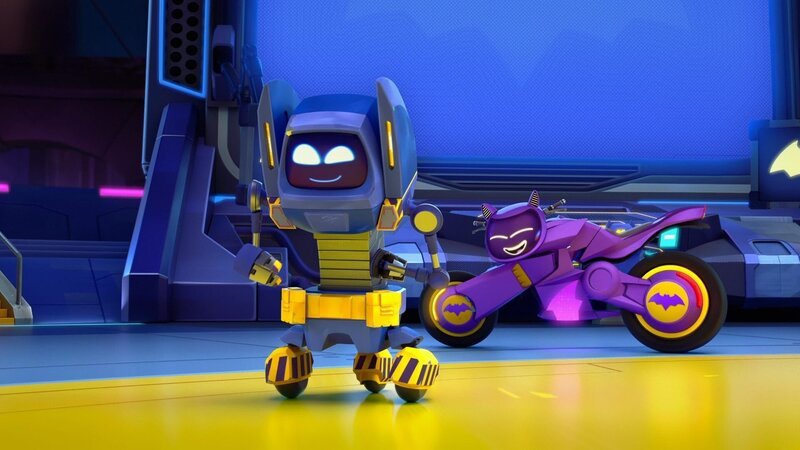 v.li.: M.O.E., Bibi – Bild: Warner Bros. Entertainment Inc. /​ DC