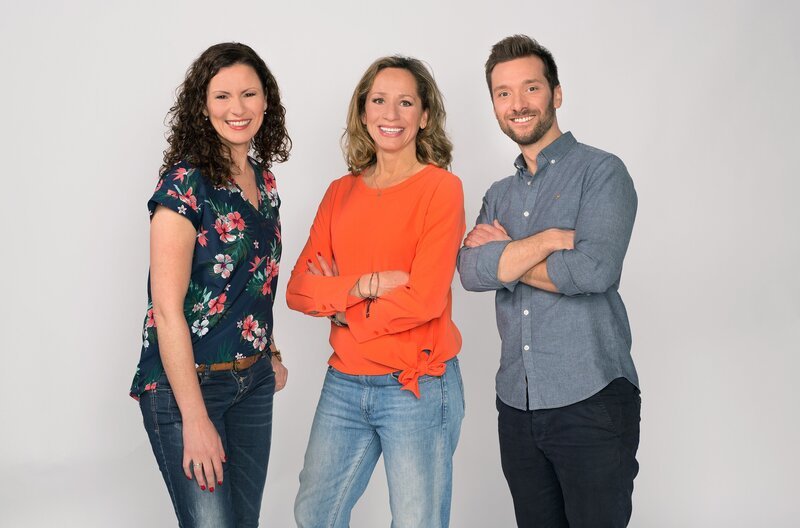 Tamina Kallert (Mitte), Anne Willmes (l) und Daniel Aßmann (r). – Bild: WDR/​Linda Meiers /​ WDR Kommunikation/​Redaktion Bild