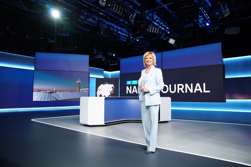 Moderatorin Ilka Essmüller. – Bild: RTL / Stefan Gregorowius Moderatorin Ilka Essmüller. – Bild: RTL / Stefan Gregorowius