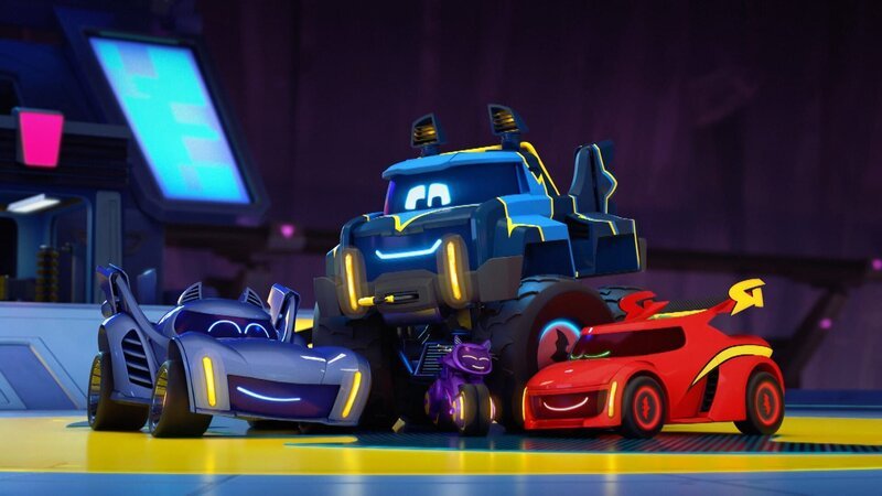v.li.: Bam, Buff, Bibi, Redbird – Bild: Warner Bros. Entertainment Inc. /​ DC