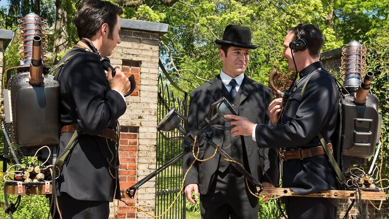 L-R: George Crabtree (Jonny Harris), William Murdoch (Yannick Bisson), Henry Higgins (Lachlan Murdoch) – Bild: Shaftesbury