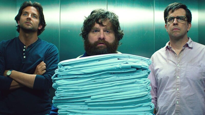 Alan (Zach Galifianakis), Phil (Bradley Cooper), Stu  (Ed Helms). – Bild: bTV – bTV Media Group