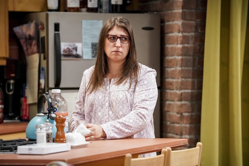 Amy (Mayim Bialik) – Bild: © 2018 CBS Broadcasting, Inc. All Rights Reserved /​ Sonja Flemming /​ Sonja Flemming