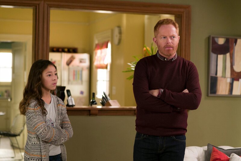 Lily Tucker-Pritchett (Aubrey Anderson-Emmons), Mitchell Pritchett (Jesse Tyler Ferguson) – Bild: ViacomCBS