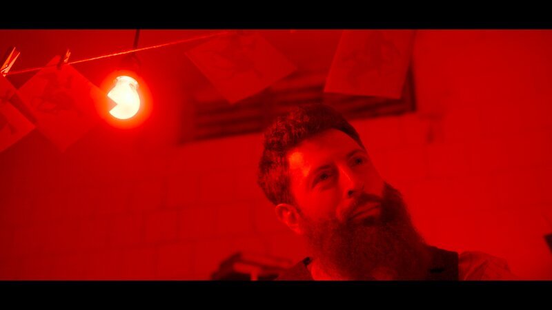 Edward Muybridge ist einer der Pioniere, die es schaffen, mit Hilfe von Fotos die Zeit einzufrieren. – Bild: Jan Prillwitz /​ ZDF