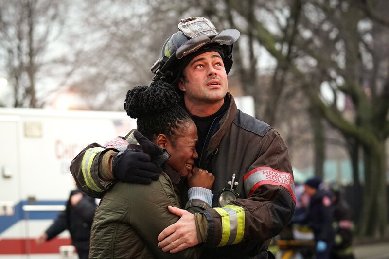 Chicago Fire Staffel 7, Folge 20  Gerettet: Taylor Kinney als Kelly Severide. – Bild: SRF/​NBC Universal