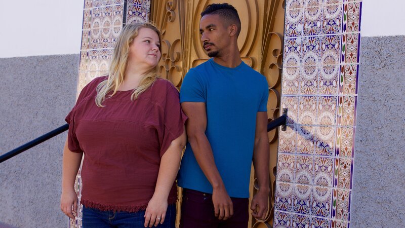 A portrait of Nicole Nafziger and Hassan M’raouni „Azan“. – Bild: TLC /​ 35462_generic_032 /​ Discovery Communications