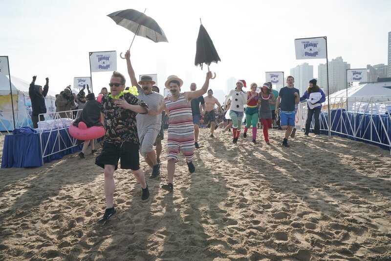 Pictured: (l-r) Randy „Mouch“ McHolland (Christian Stolte), Joe Cruz (Joe Minoso), Brian „Otis“ Zvonecek (Yuri Sardarov), Gabriela Dawson (Monica Raymund), Sylvie Brett (Kara Killmer), Emily Foster (Annie Ilonzeh) – Bild: NBCUniversal Media, LLC