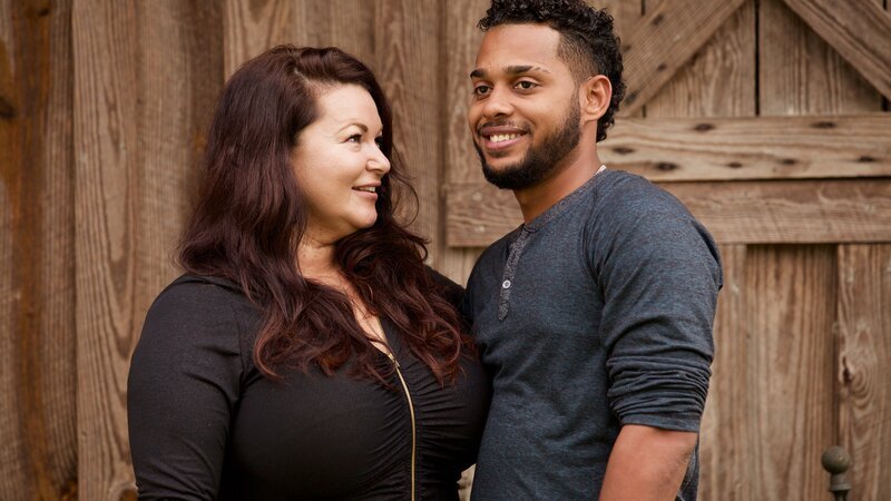 A portrait of Molly Hopkins and Luis Mendez. – Bild: Discovery Communications