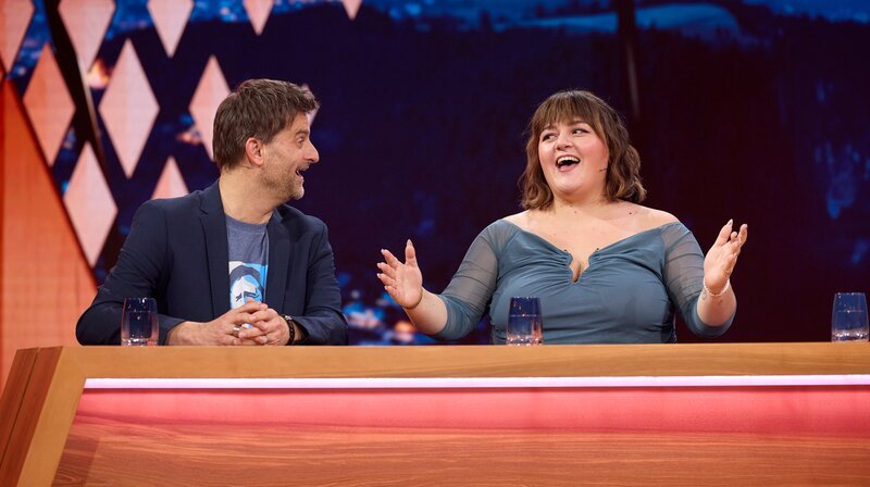 Michael Altinger und Teresa Reichl. Weiteres Bildmaterial finden Sie unter www.br-foto.de. – Bild: BR/​Martina Bogdahn