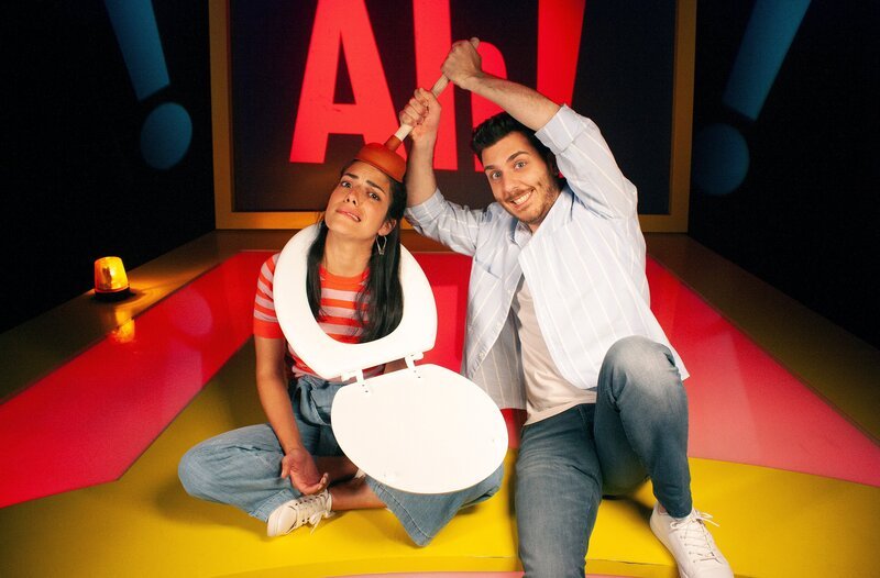 Tarkan und Clarissa beschäftigen sich dieses Mal mit dem Thema „Geschäfte machen“ – Bild: WDR/​Thorsten Schneider