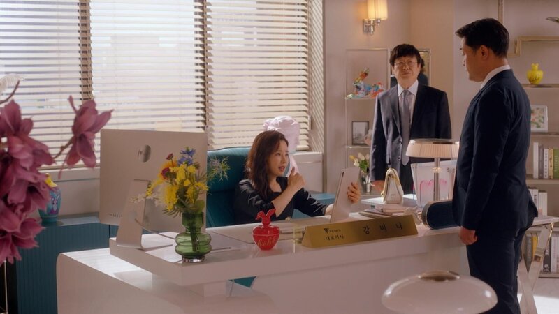 Jo Yeon-joo (Lee Hanee) und Noh Hak-tae (Kim Chang-wan)  +++ – Bild: RTL /​ SBS