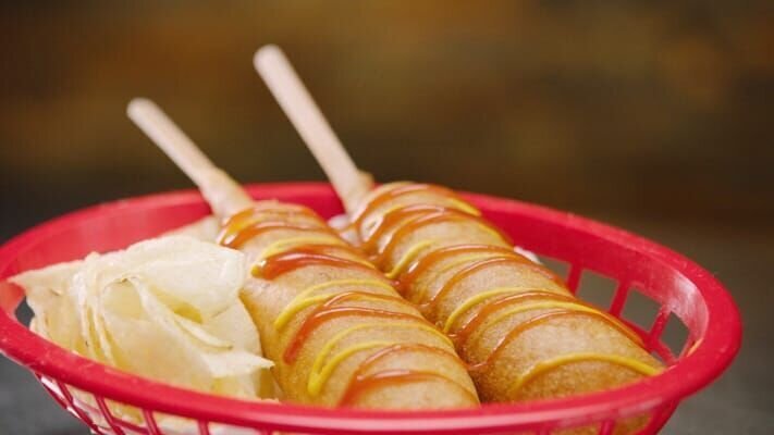 Corn Dogs – Bild: Telefónica de España/​National Geographic