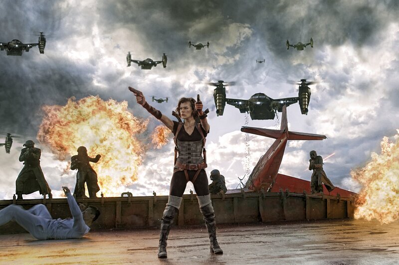 Macht dem Bösen das Leben verdammt schwer: Alice (Milla Jovovich) … – Bild: Davis Films/​Impact Pictures (RE5) Inc. and Constantin Film International GmbH