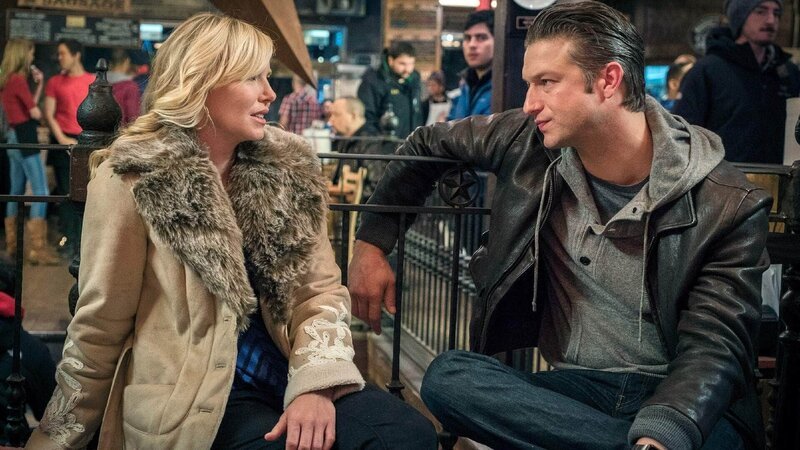 Ein Ex-Boxchampion steht unter Verdacht, sich an minderjährigen Mädchen zu vergehen. Detective Amanda Rollins und Dominick ‚Sonny‘ Carisi ermitteln. – Bild: RTL /​ NBC Studios