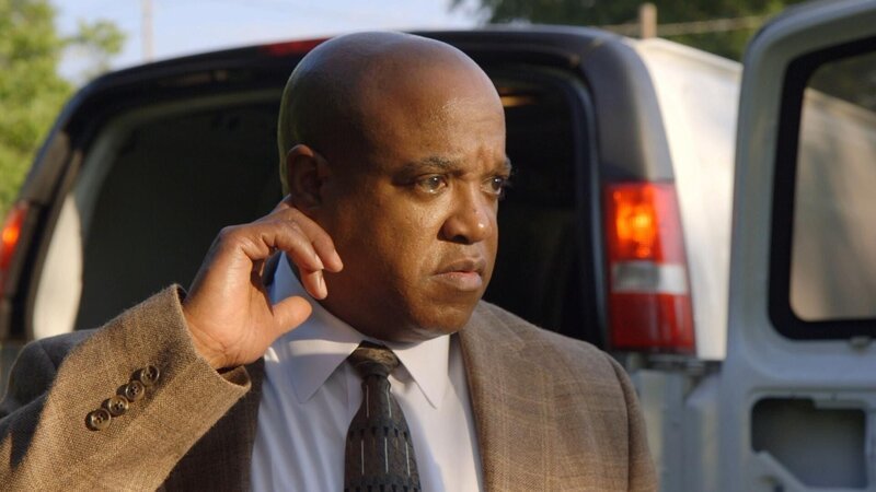 Major Adam Lee am Tatort. – Bild: RTL /​ A&E Networks, LLC