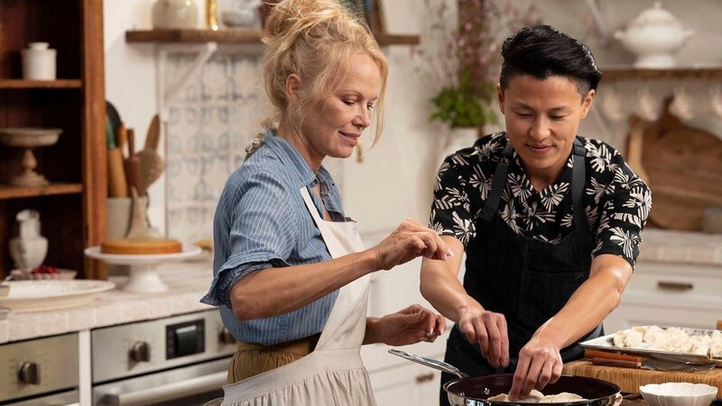 Pamela Anderson, Melissa King – Bild: RTL