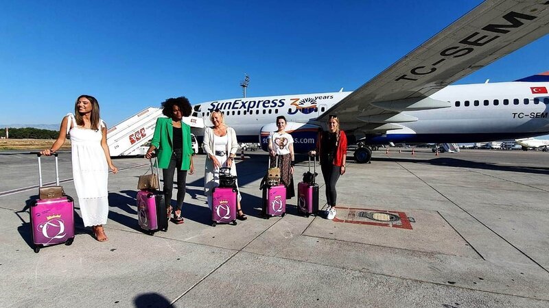 V.l.: Hannah, Kemi, Manuela, Melanie und Dana. – Bild: RTL /​ Constantin Ent.