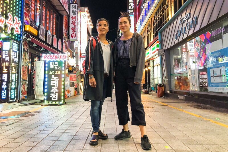 Meine fremde Heimat Staffel 3 Folge 2 Südkorea Su und ihre 13-jährige Tochter Jayun in Südkorea – Bild: SRF2