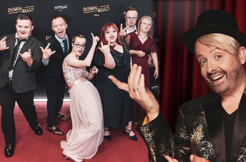 Umstyling ist angesagt! Glanz und Glamour warten auf dem roten Teppich. v.l.n.r. Jascha, Daniel, Katharina, Lea, Tilman, Leonie und Ross Antony – Bild: SWR/​SEO Entertainment/​pro in space
