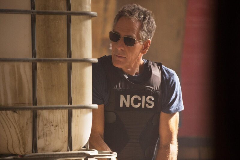 Wird von einer seiner Agentinnen bitter enttäuscht: Special Agent Pride (Scott Bakula) … – Bild: 2016 CBS Broadcasting, Inc. All Rights Reserved /​ Sam Lothridge Lizenzbild frei