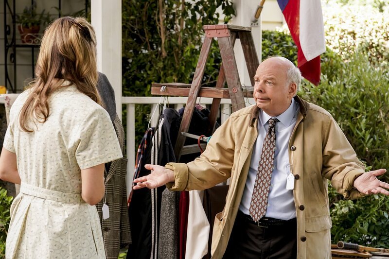 Zoe Perry (Mary Cooper), Wallace Shawn (Dr. Sturgis). – Bild: CBS Broadcasting, Inc.