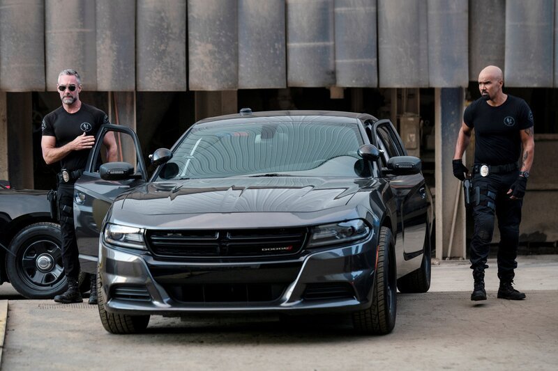 David ‚Deacon‘ Kay (Jay Harrington l.) und Daniel ‚Hondo‘ Harrelson (Shemar Moore) – Bild: Sonja Flemming /​ Sony /​ CBS Broadcasting, Inc.