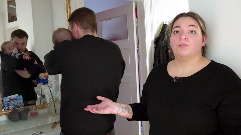 Steffy und Manu haben große Sorgen: Trotz Babyglück kämpfen sie ums finanzielle Überleben, weshalb Steffy eine schwere Entscheidung trifft. – Bild: RTLZWEI /​ UFA SHOW & FACTUAL