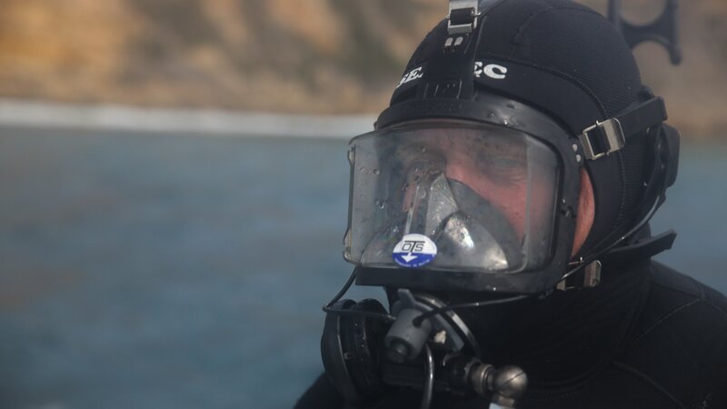 Abalone diver, Bucky wearing a mask. – Bild: Discovery Communications