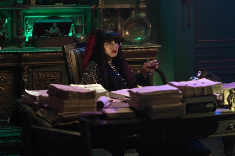 Nadja (Natasia Demetriou) – Bild: Martin Russ