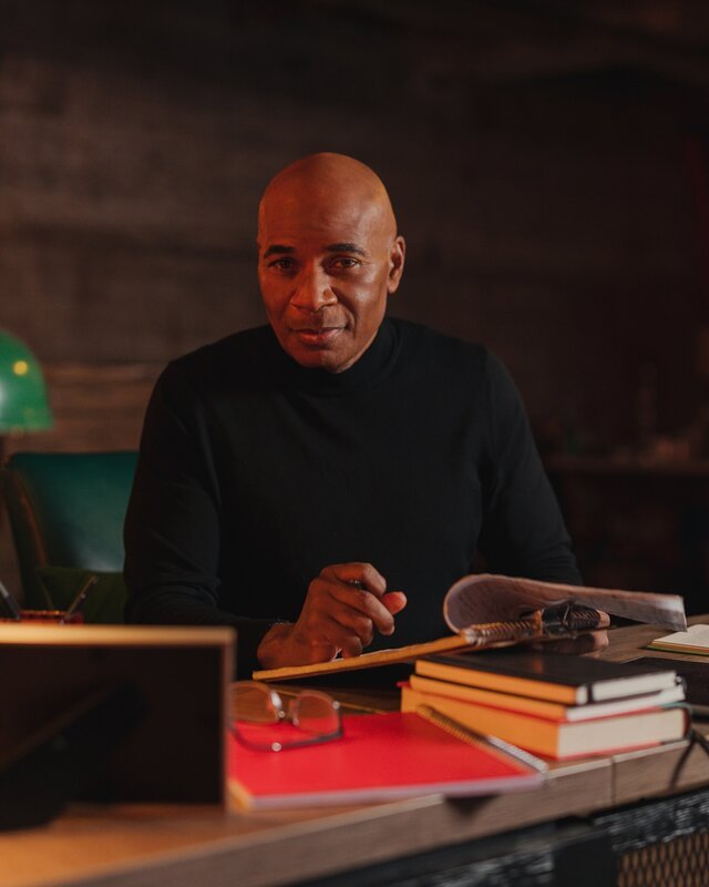 Tony Harris – Bild: CAROLINE TOMPKINS /​ AE1CT12557-stan