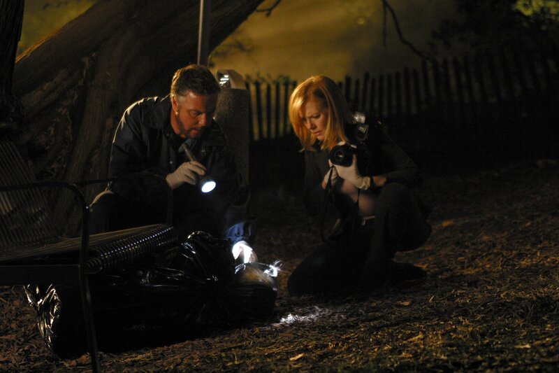 L-R: Gil Grissom (William Petersen) und Catherine Willows (Marg Helgenberger) – Bild: CBS BROADCASTING INC.