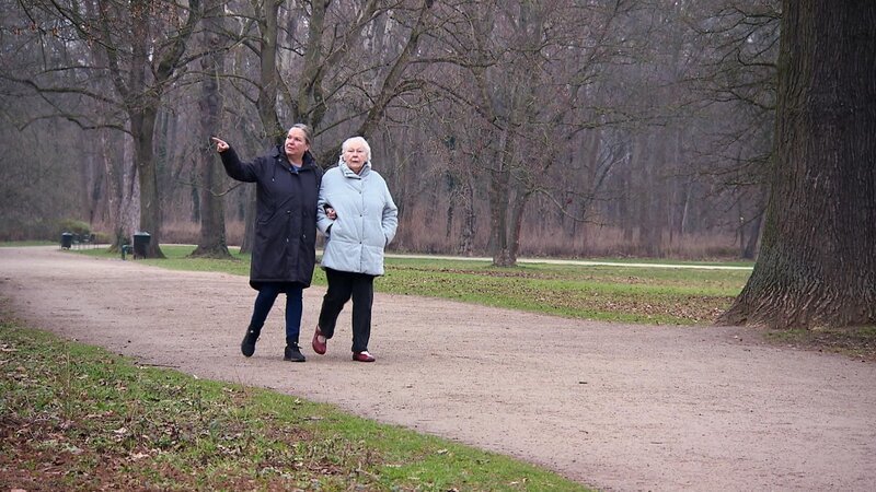Dagmar (l.); Gisela (r.) – Bild: SAT.1
