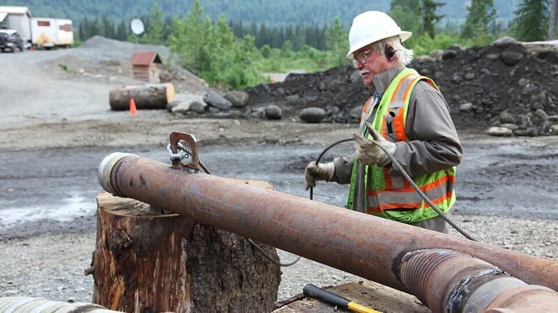 Fred Hurt working. – Bild: Discovery Communications