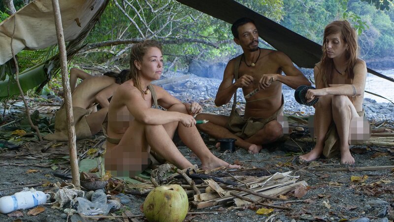 L-R: Nicole, Gabrielle, Duke and Rylie under the shelter. – Bild: Discovery Communications