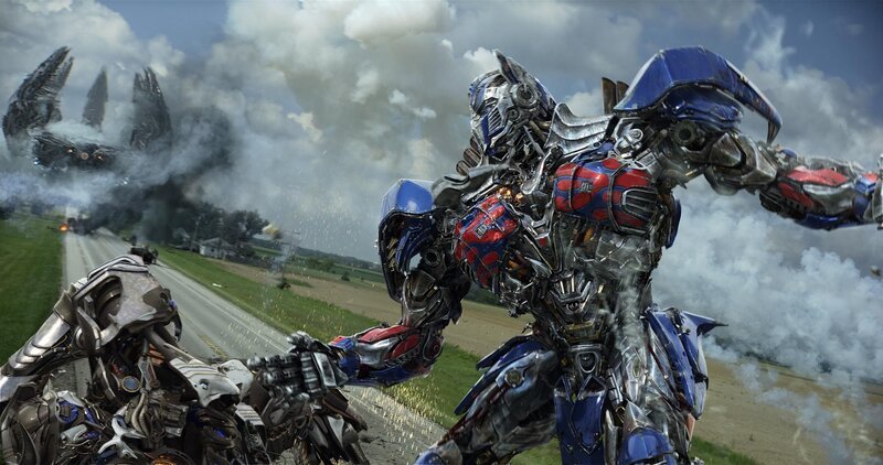 Verfolgt von der CIA und den feindlichen Decepticons muss Optimus Prime, Anführer der menschenfreundlichen außerirdischen Autobots, nicht nur um sein eigenes Leben kämpfen, sondern auch um das seiner Anhänger und der Menschen, die ihm nahestehen … – Bild: © (2016) Paramount Pictures. TRANSFORMERS, its logo & all related characters are trademarks of Hasbro & are used with permission. Verfolgt von der CIA und den feindlichen Decepticons muss Optimus Prime, Anführer der menschenfreundlichen außerirdischen Autobots, nicht nur um sein eigenes Leben kämpfen, sondern auch um das seiner Anhänger und der Menschen, die ihm nahestehen … – Bild: © (2016) Paramount Pictures. TRANSFORMERS, its logo & all related characters are trademarks of Hasbro & are used with permission.