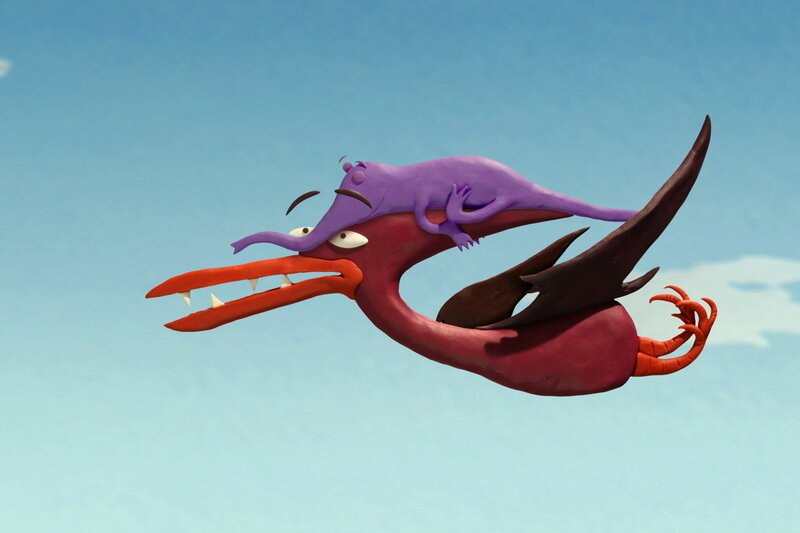 Schlafender Lou auf Flugsaurier (Guetnachtgschichtli, Kiri und Lou, Staffel 2, Folge 3). – Bild: SRF1