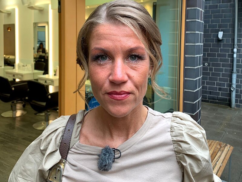 Kandidatin Anna. Motto in Hamburg: Mut zur Lücke – Style dich in einem angesagten Look mit Schlitz!, Tag 2: Anna – Bild: RTL /​ Constantin Ent.