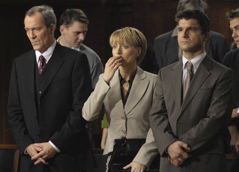 Peter Zimmermann als Richard, Silke Matthias als Helena, Jens Peter Nünemann als Hagen; Wege zum Glück Kapitel 531 Staffel 1, Episode 531 Richard, Helena und Hagen bei ihrer Urteilsverkündigung: Peter Zimmermann als Richard, Silke Matthias als Helena, Jens Peter Nünemann als Hagen – Bild: SRF/​ZDF