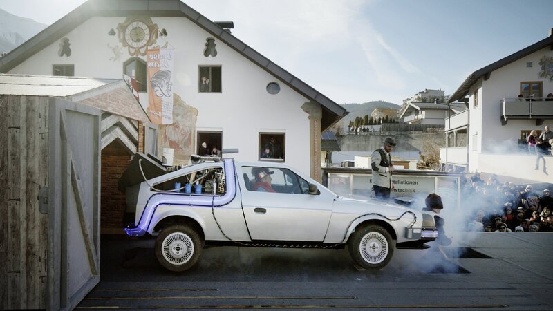 Umzug Telfs Wagen der „s’Galtmahd“   – Bild: ServusTV /​ Alpe Doc Media