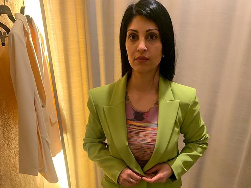 Kandidatin Nowbar – Bild: RTL /​ Constantin Ent.