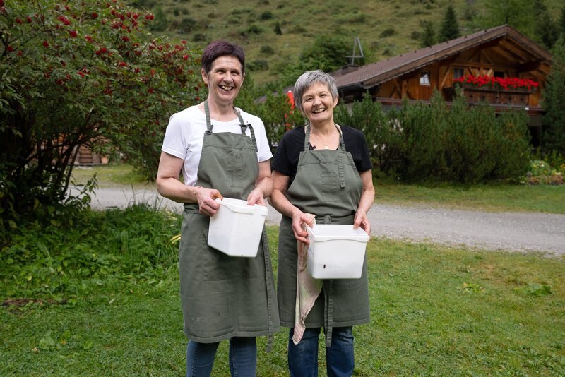 Islitzeralm; Maria Weiskopf, Hildegard Weiskopf. – Bild: ORF/​MATHEA FILM