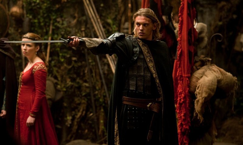 Folge 10: Das wahre Gesicht (Reckoning) – Nach der Beerdigung von Ygrain und Leontes ist Guinevere für Arthur (Jamie Campbell Bower) frei. – Bild: Wild Bunch