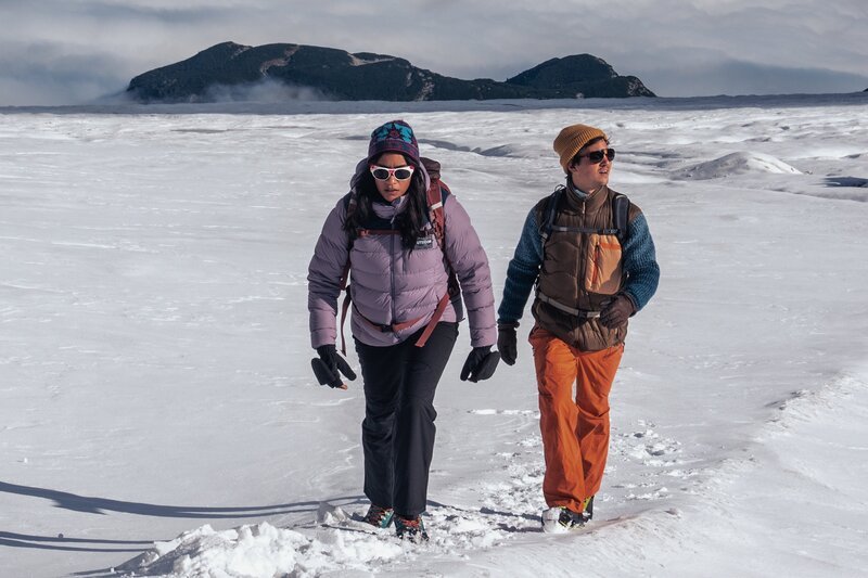 Dr. Marie Sonnleitner (Salka Weber), Jonas Becker (Tim Oliver Schultz) – Bild: ServusTV /​ Stefanie Leo
