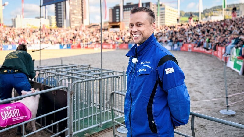 Jan Fitze beim Säuenrennen. – Bild: SRF