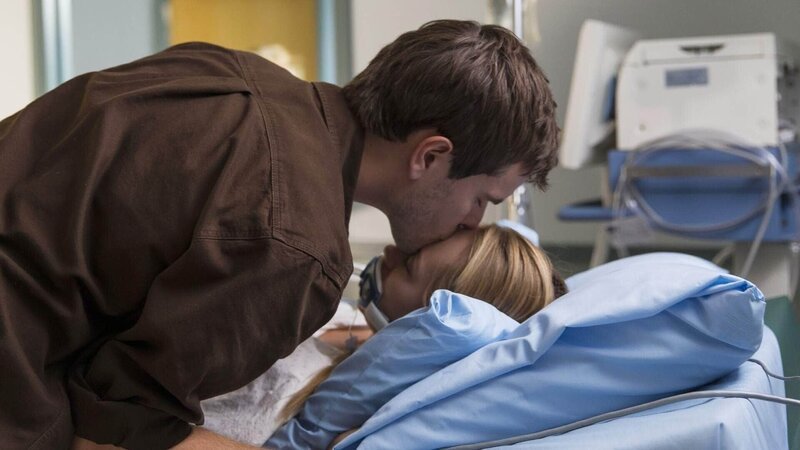 Amy (Amber Marshall), Ty (Graham Wardle) – Bild: MG RTL D